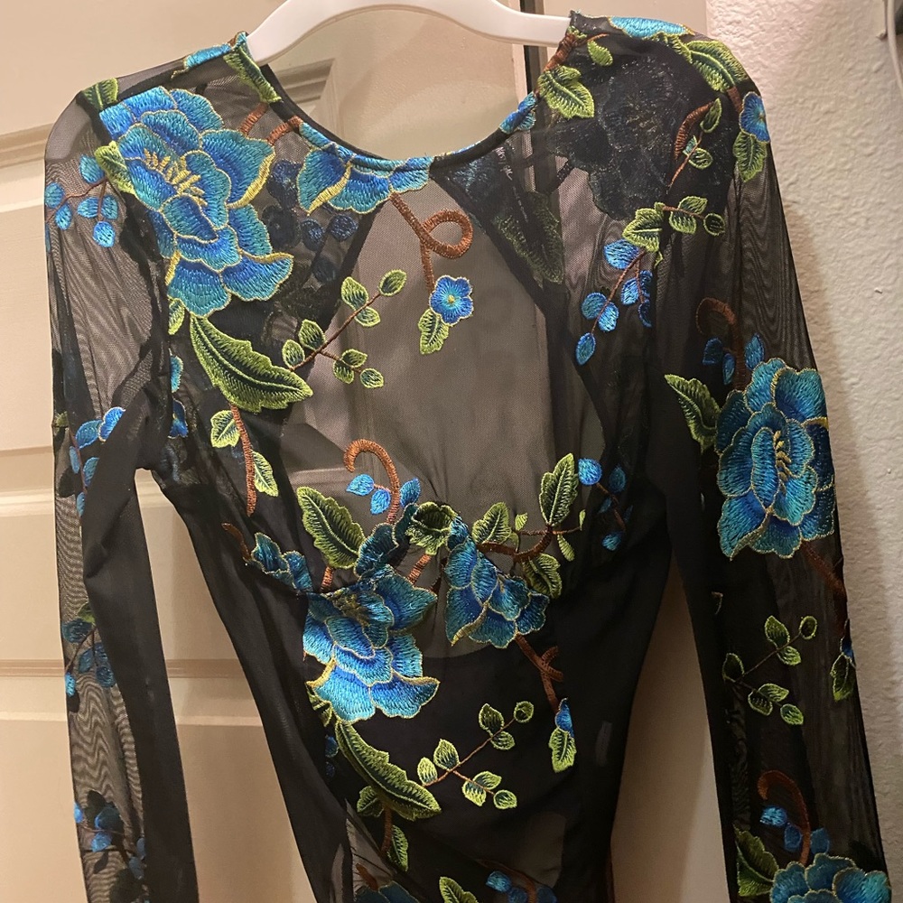Carli Bybel missguided floral bodysuit embroidered